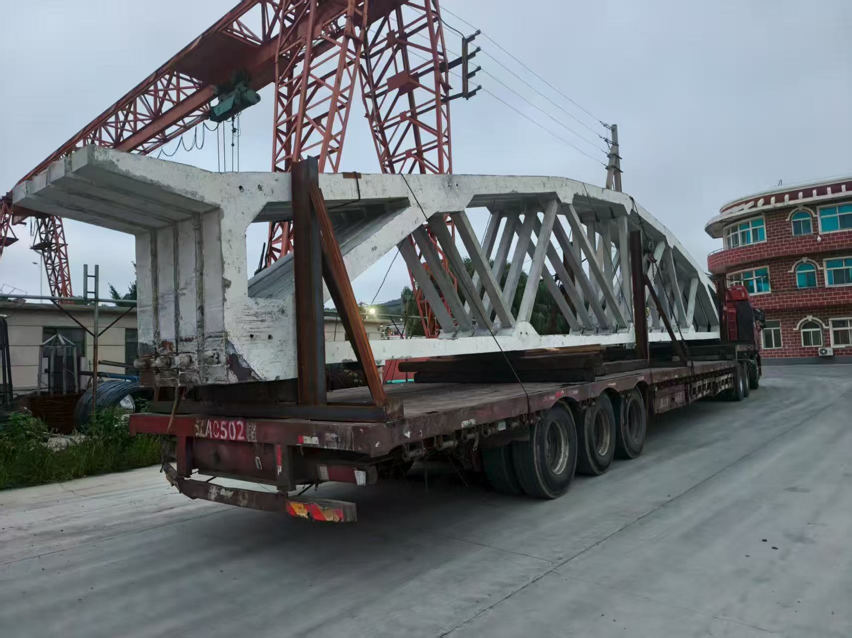 折線屋架安裝注意事項(xiàng)